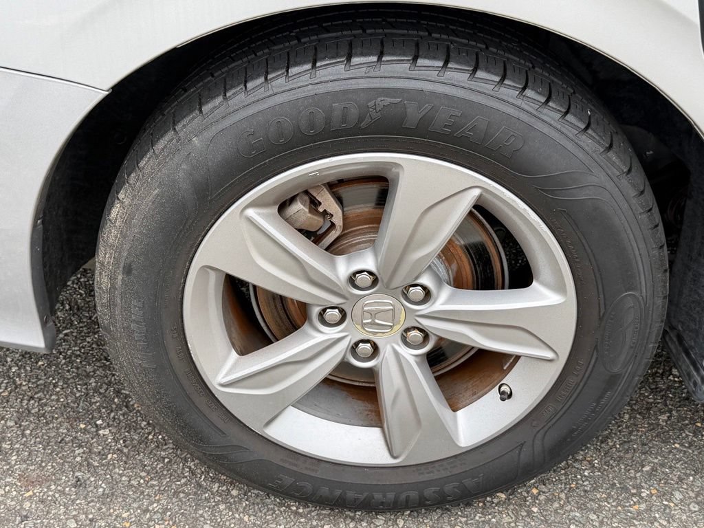 Used 2018 Honda Odyssey EX-L image 41