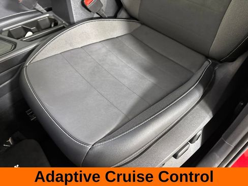 Used 2023 Volkswagen Taos SE FWD image 14