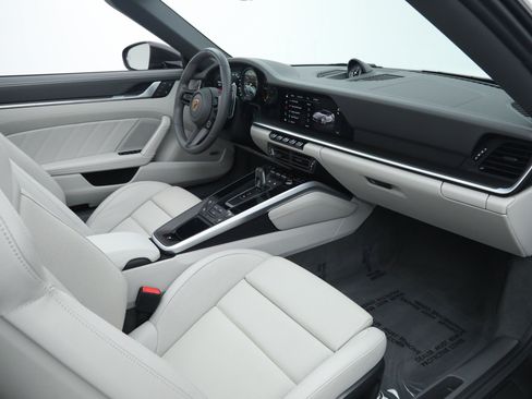 Used 2022 Porsche 911 Turbo S AWD/4WD image 19