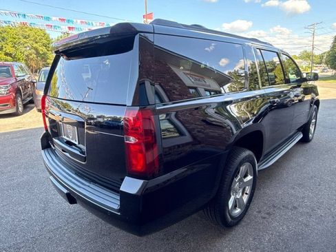 Used 2018 Chevrolet Suburban LT AWD/4WD image 5