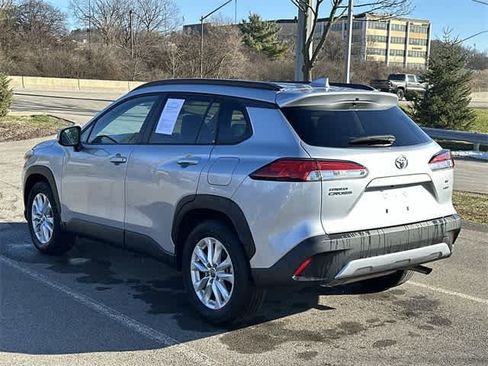 Used 2024 Toyota Corolla Cross LE image 22