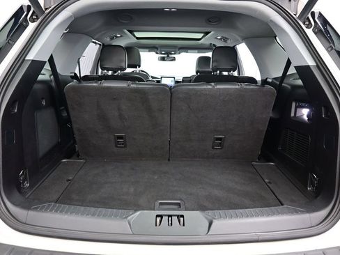 Used 2021 Ford Explorer Limited w/ Equipment Group 301A AWD/4WD image 28