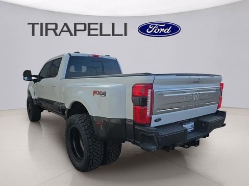 Used 2025 Ford F450 King Ranch w/ FX4 Off-Road Package image 2