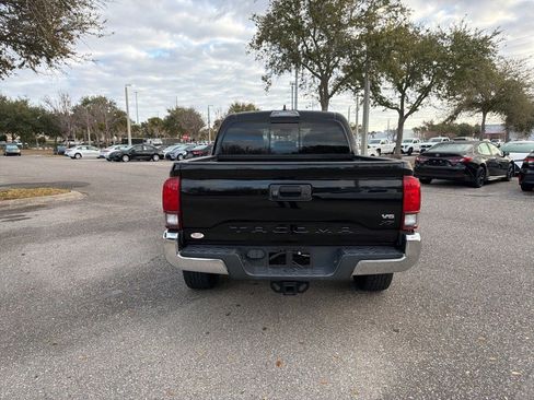 Used 2019 Toyota Tacoma SR5 image 4