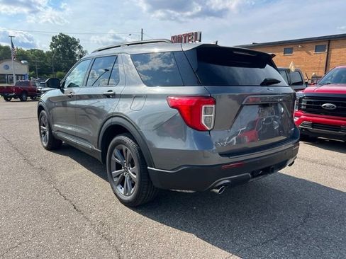 Certified 2023 Ford Explorer XLT w/ Equipment Group 202A AWD/4WD image 6