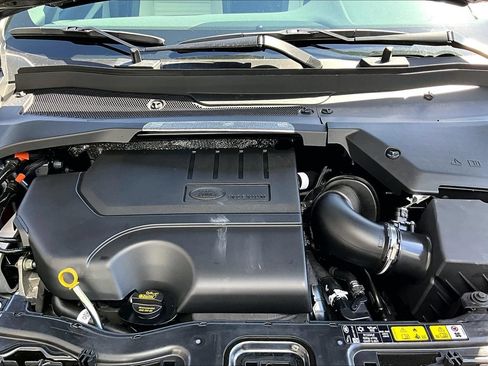 New 2026 Land Rover Discovery Sport Landmark AWD/4WD image 11