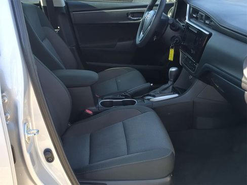 Used 2019 Toyota Corolla LE image 28