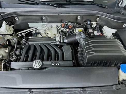 Used 2018 Volkswagen Atlas SEL Premium image 36