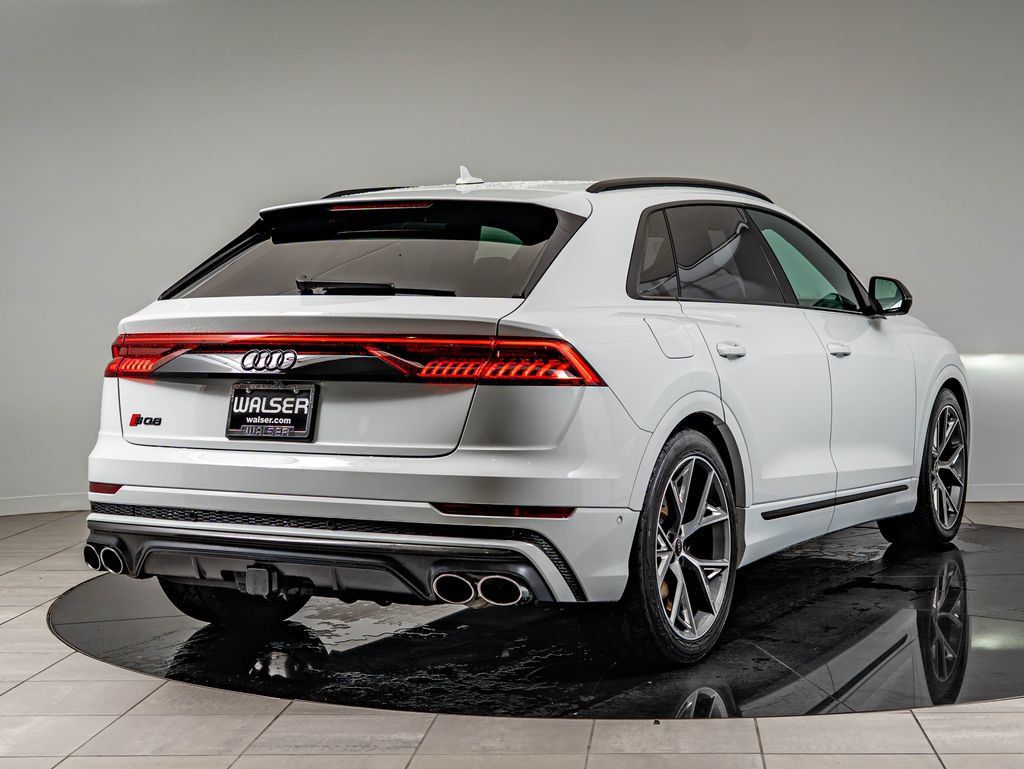 Used 2023 Audi SQ8 Prestige AWD/4WD image 5