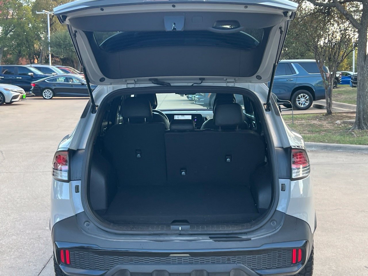 Used 2025 Kia Sportage X-Line AWD/4WD image 24