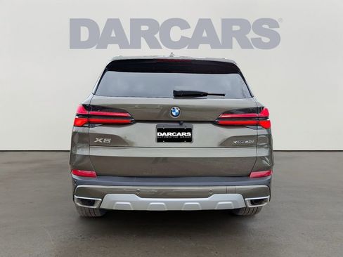 Used 2024 BMW X5 xDrive40i w/ Premium Package image 5