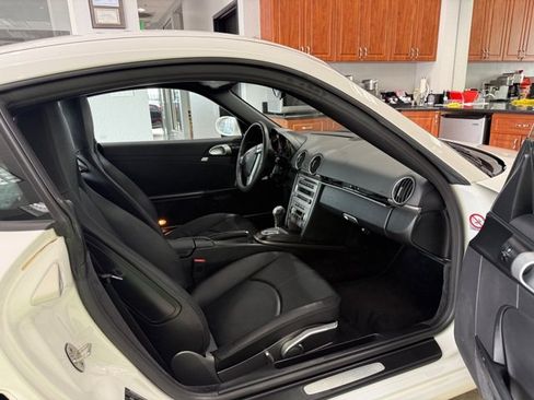 Used 2008 Porsche Cayman RWD image 16
