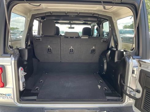 Used 2023 Jeep Wrangler Unlimited Rubicon 4xe w/ Dual Top Group AWD/4WD image 13