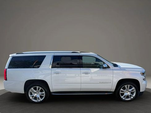 Used 2017 Chevrolet Suburban Premier AWD/4WD image 7