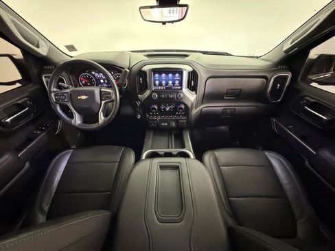 Used 2020 Chevrolet Silverado 1500 LTZ AWD/4WD image 31