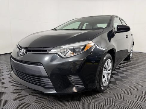 Used 2016 Toyota Corolla LE FWD image 1