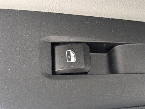 Used 2024 Jeep Compass Limited image 25