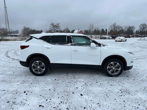 Used 2023 Chevrolet Blazer LT w/ Driver Confidence Package image 8