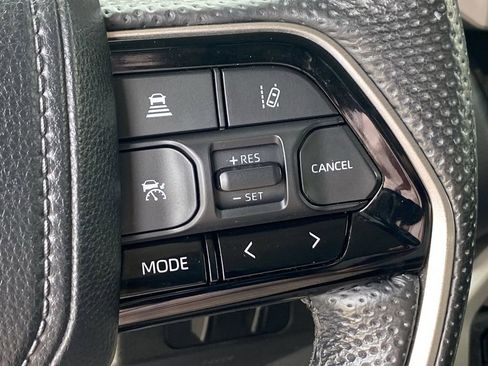 Used 2024 Toyota Tundra Limited AWD/4WD image 26