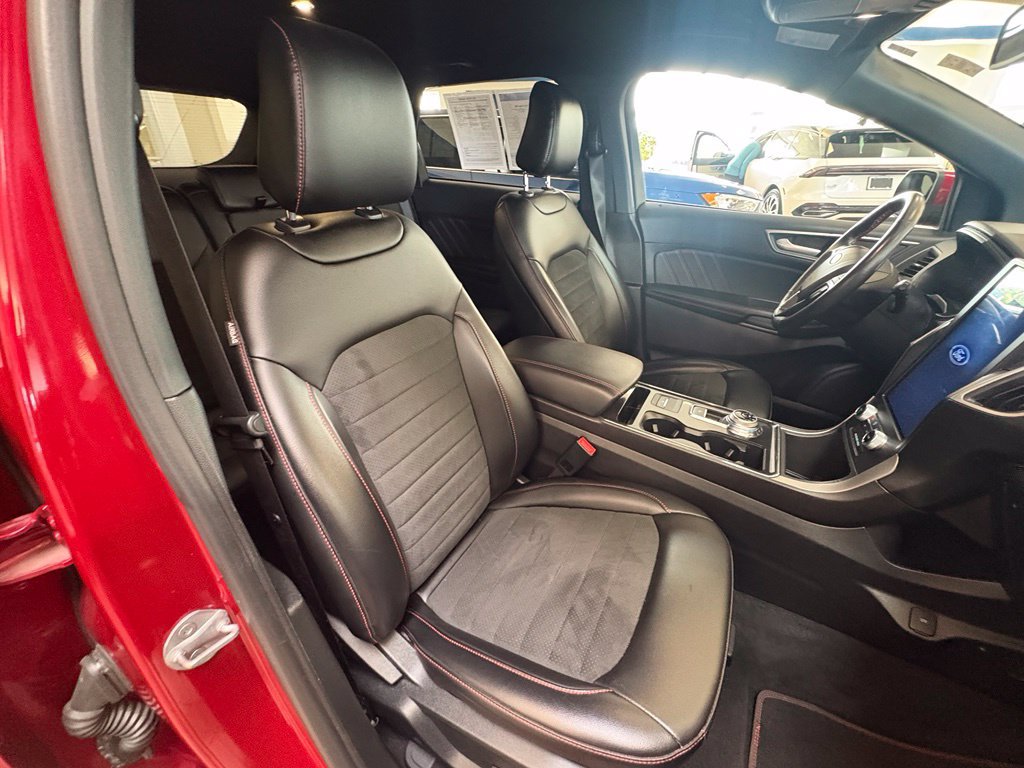 Used 2022 Ford Edge ST-Line AWD/4WD image 32