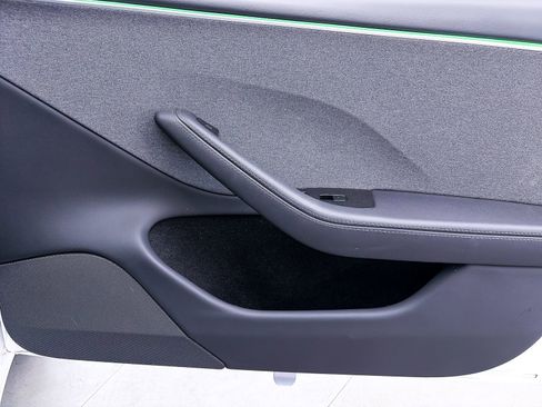 Used 2024 Tesla Model 3 Standard Range RWD image 28