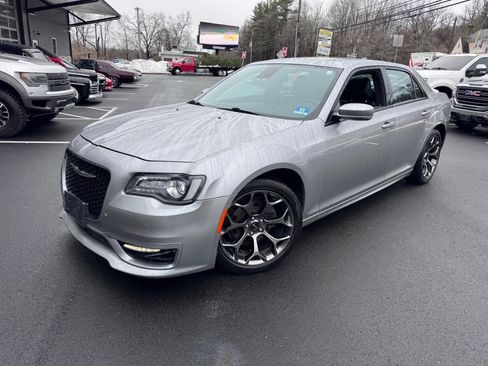 Used 2018 Chrysler 300 S w/ Safetytec Plus Group image 1
