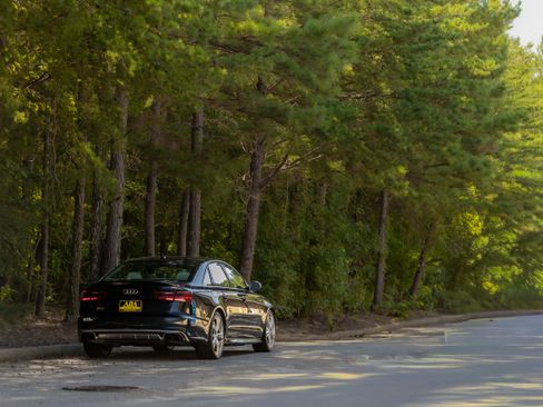 Used 2017 Audi S6 Prestige w/ S6 Sport Package image 40