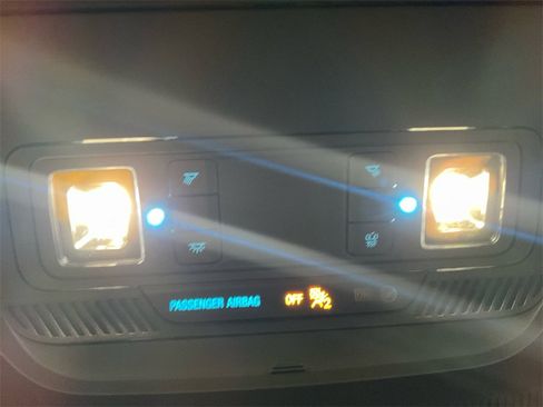 Used 2025 Ford Explorer ST-Line image 23