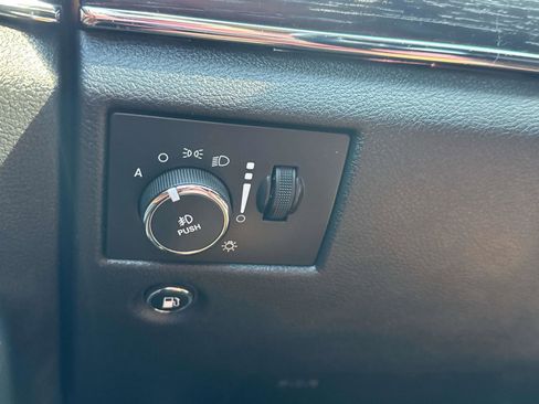 Certified 2015 Jeep Grand Cherokee Summit w/ Trailer Tow Group IV image 21