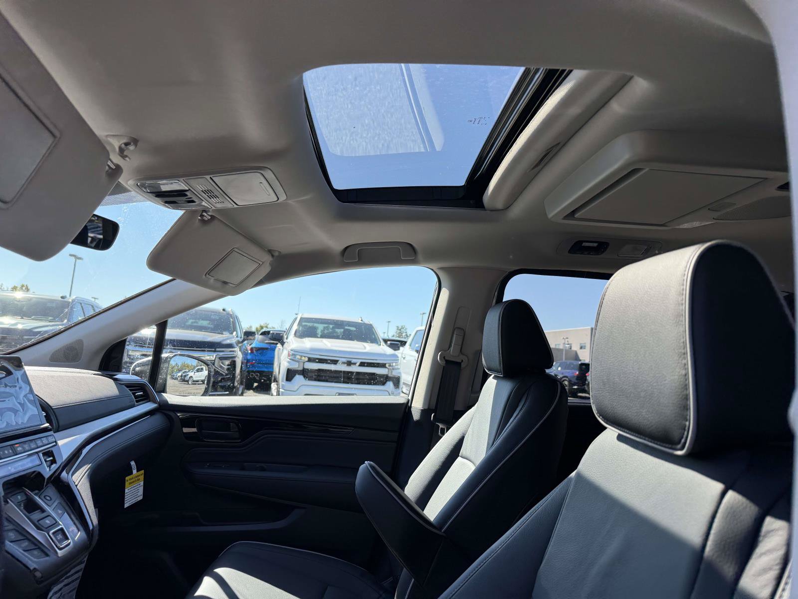 New 2027 Honda Odyssey Touring image 16