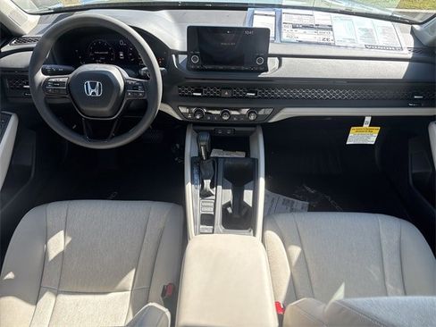 New 2025 Honda Accord SE image 18