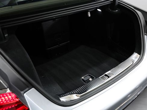 Used 2024 Mercedes-Benz Maybach S 580 4MATIC image 49