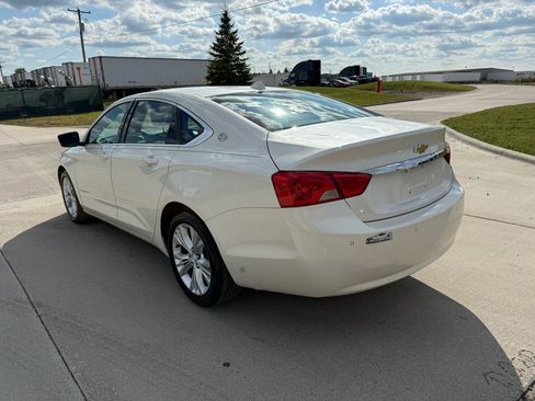 Used 2014 Chevrolet Impala LT w/ Convenience Package image 9