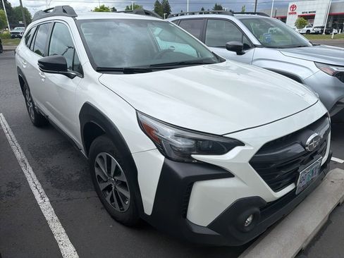 Certified 2023 Subaru Outback Premium AWD/4WD image 1