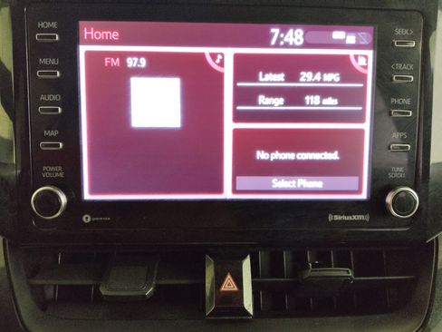 Used 2021 Toyota Corolla LE FWD image 25