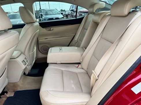 Used 2014 Lexus ES 350 w/ Luxury Package FWD image 27