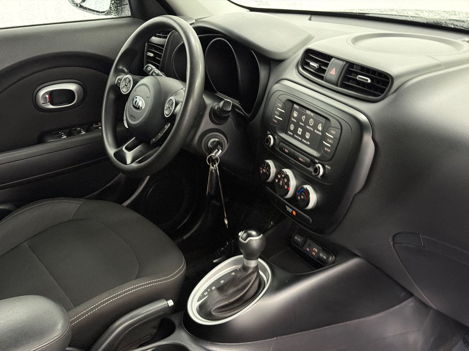 Used 2019 Kia Soul FWD image 8