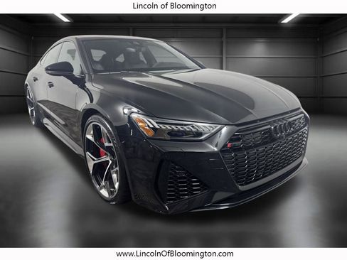 Used 2024 Audi RS 7 Performance w/ Black Optic Package image 8