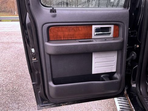 Used 2010 Ford F150 Lariat image 21