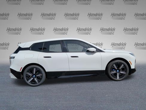 Used 2024 BMW iX xDrive50 w/ Premium Package AWD/4WD image 6