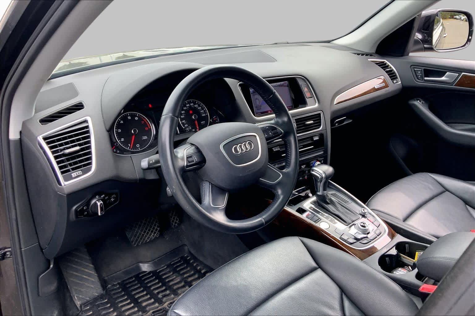 Used 2015 Audi Q5 2.0T Premium Plus AWD/4WD image 18