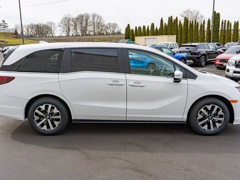 New 2026 Honda Odyssey EX-L image 5