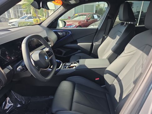 Used 2025 BMW X3 xDrive30i w/ Premium Package image 22