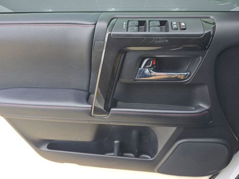 Used 2024 Toyota 4Runner TRD Off-Road Premium image 11