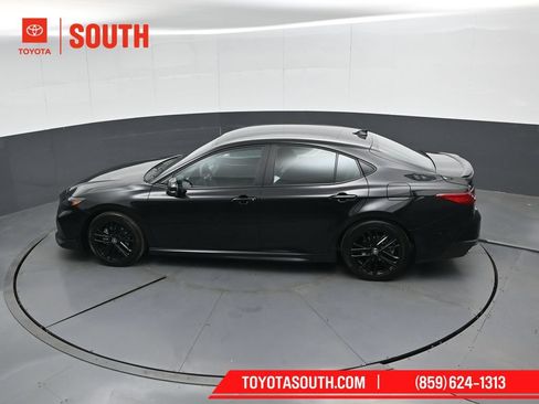 Used 2026 Toyota Camry SE FWD image 47