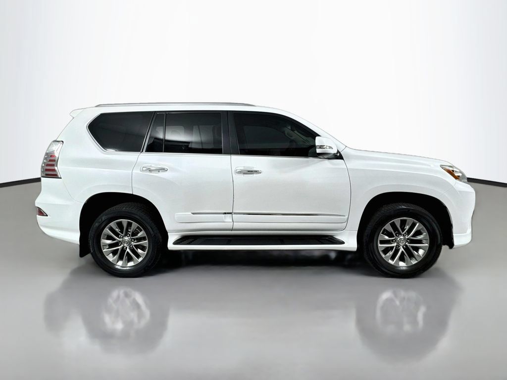 Used 2016 Lexus GX 460 Luxury w/ Preferred Accessory Package AWD/4WD image 5
