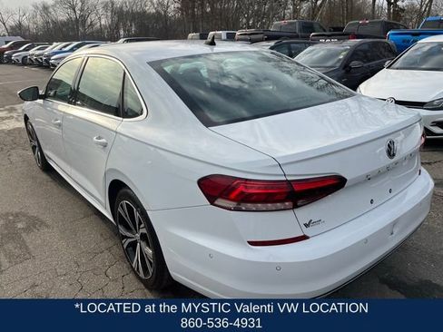 Used 2020 Volkswagen Passat 2.0T SEL FWD image 9