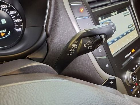 Used 2018 Lincoln MKC Select w/ Select Plus Package image 14