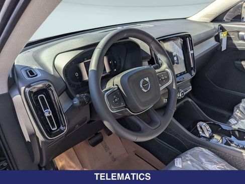 New 2025 Volvo XC40 B5 Plus w/ Protection Package Premier AWD/4WD image 8