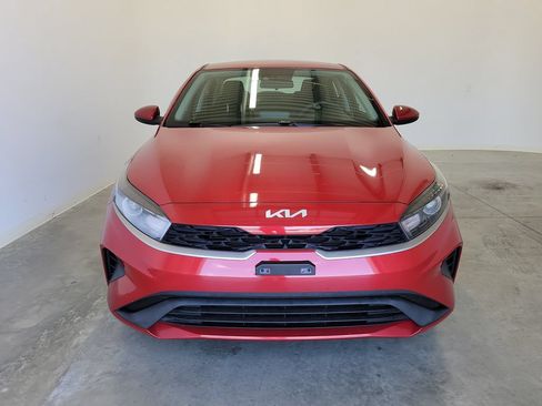 Used 2024 Kia Forte LXS FWD image 2